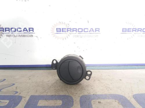 Used Air vent Air vent TOYOTA YARIS (_P1_) 1.0 (SCP10_, SCP10R) (65 hp) 31569770 31569770