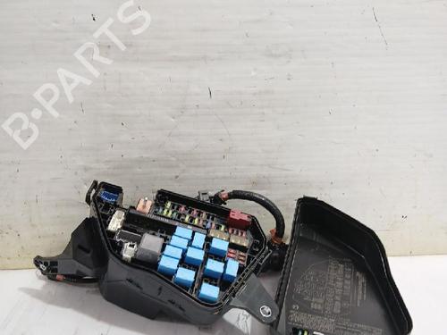 Used Fuse box TOYOTA RAV 4 V (_A5_, _H5_) 2.0 (MXAA52) (175 hp) 31563914
