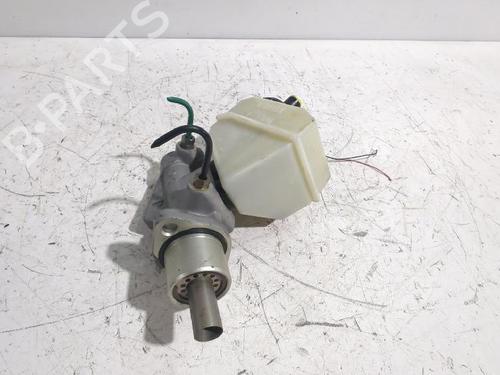 Used Brake master cylinder RENAULT CLIO II (BB_, CB_) 1.2 (BB0A, BB0F, BB10, BB1K, BB28, BB2D, BB2H, CB0A,... (58 hp) 32465218