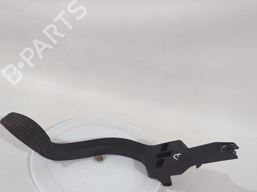 Pedale Pedale FIAT PUNTO (188_) 1.2 16V 80 (188.233, .235, .253, .255, .333, .353, .639,... (80 hp) 38866177 38866177