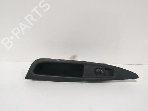 Højre bagtil elrude kontakt NISSAN QASHQAI II (J11, J11_) 1.5 dCi (116 hp) 31567327