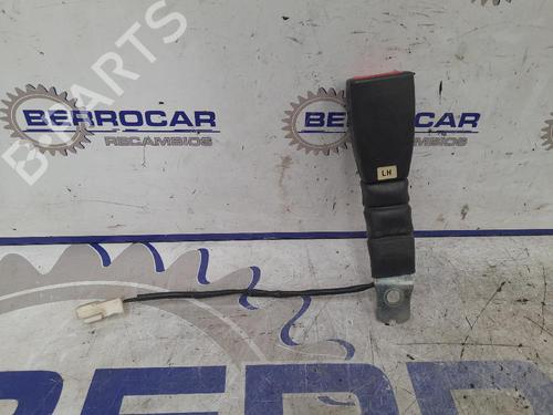 Engate do cinto HYUNDAI GETZ (TB) 1.1 (63 hp) 31570487