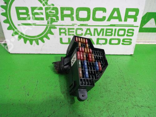 Used Fuse box Fuse box VW PASSAT B6 (3C2) 2.0 TDI 16V (140 hp) 31546942 31546942