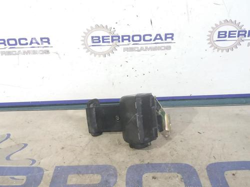 Used Rear center seatbelt VW PASSAT B5 (3B2) 1.9 TDI (110 hp) 31569923