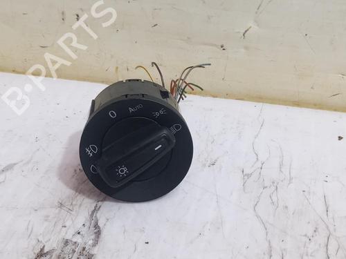 Used Headlight switch SEAT IBIZA V (KJ1, KJG) 1.0 TSI (95 hp) 31559952