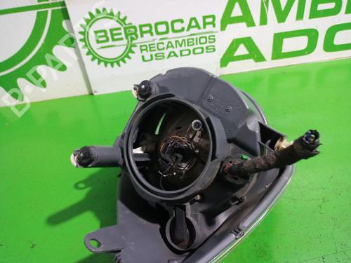 Left headlight FORD FIESTA V (JH_, JD_) 1.4 TDCi | BP31552937C28 