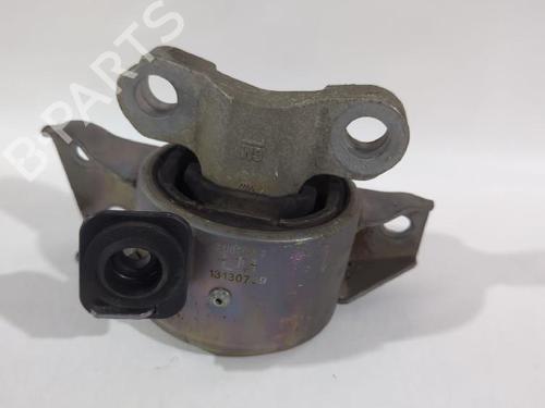 Used Engine mount Engine mount OPEL CORSA D (S07) 1.2 (L08, L68) (80 hp) 33746755 33746755