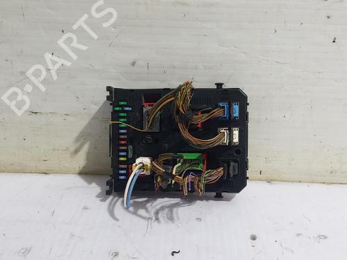 Used Fuse box Fuse box PEUGEOT 308 SW I (4E_, 4H_) 1.6 HDi (112 hp) 31561072 31561072