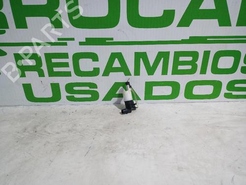 Used Washer pump RENAULT SCÉNIC II (JM0/1_) [2003-2010]  31674090