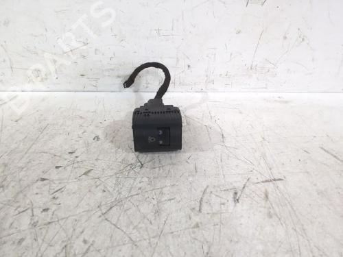 Commande de phare VW POLO IV (9N_, 9A_) 1.9 SDI (64 hp) 32489946