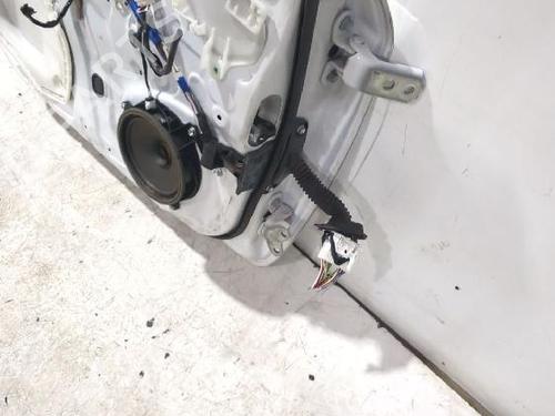 Left front door TOYOTA COROLLA Hatchback (_E21_, _EA1_, _EH1_) 1.8 VVTi Hybrid (ZWE219) | BP31567228C2