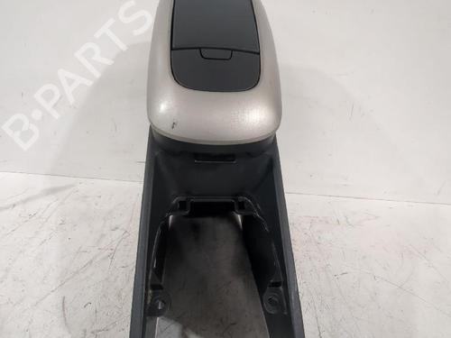 Midtkonsoll TOYOTA AURIS (_E15_) 1.33 Dual-VVTi (NRE150_, NRE150R) (101 hp) 31564456