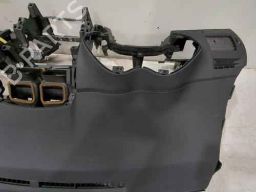 Dashboard TOYOTA AURIS (_E15_) 1.33 Dual-VVTi (NRE150_, NRE150R) | BP31564360C46