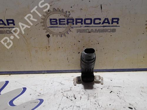 Used Washer pump VW CADDY III MPV (2KB, 2KJ, 2CB, 2CJ) 1.9 TDI (105 hp) 31539425