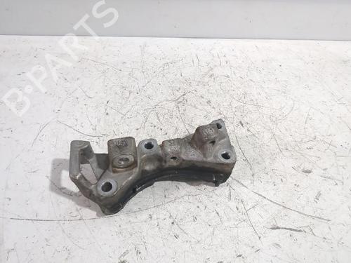 Used Engine mount Engine mount PEUGEOT 107 (PM_, PN_) 1.4 HDi (54 hp) 32465401 32465401