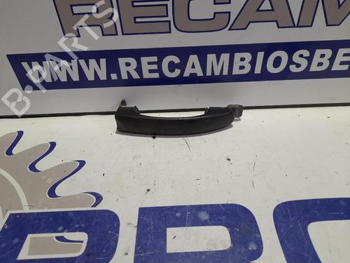 Used Front left exterior door handle VW MULTIVAN T5 (7HM, 7HN, 7HF, 7EF, 7EM, 7EN) 1.9 TDI (105 hp) 31570882