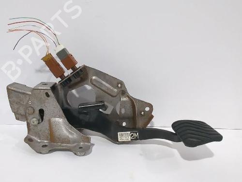 Used Break pedal NISSAN QASHQAI II (J11, J11_) 1.5 dCi (116 hp) 31567357
