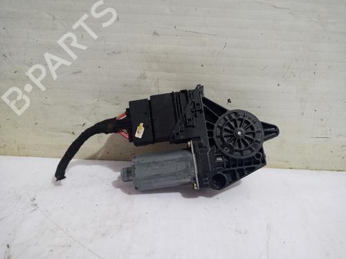 Used Right rear window motor Right rear window motor VW PASSAT B5.5 (3B3) 1.9 TDI (130 hp) 31562235 31562235