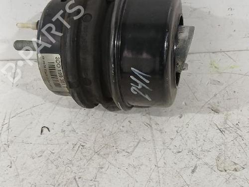 Used Engine mount Engine mount VW PHAETON (3D1, 3D2, 3D3, 3D4, 3D6, 3D7, 3D8, 3D9) 3.0 V6 TDI 4motion (240 hp) 32461963 32461963
