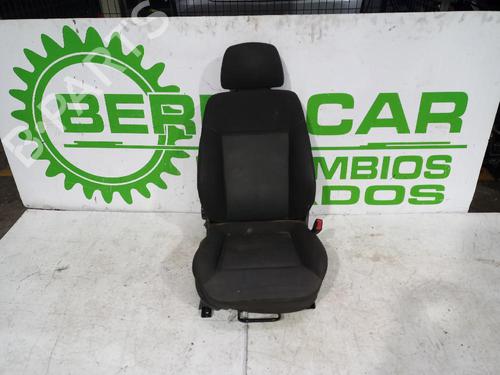 Used Right front seat OPEL ASTRA H Saloon (A04) 1.7 CDTi (L69) (101 hp) 31554122