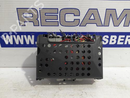 Fuse box OPEL ZAFIRA A MPV (T98) 2.0 DTI 16V (F75) | BP31541374E1