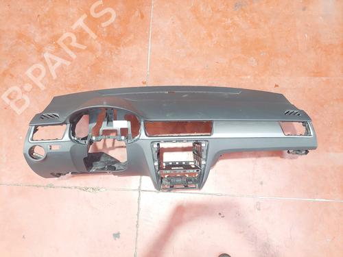 Used Dashboard Dashboard 38869223 38869223