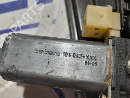 Rear right window mechanism MERCEDES-BENZ C-CLASS (W203) C 220 CDI (203.006, 203.008) | BP31539508C25