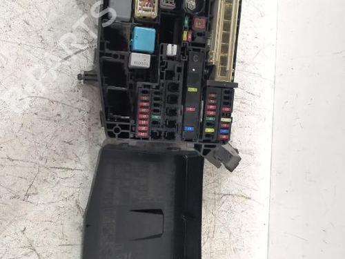 Used Fuse box TOYOTA AURIS (_E15_) 1.6 (ZRE151_, ZRE151R) (124 hp) 31566618