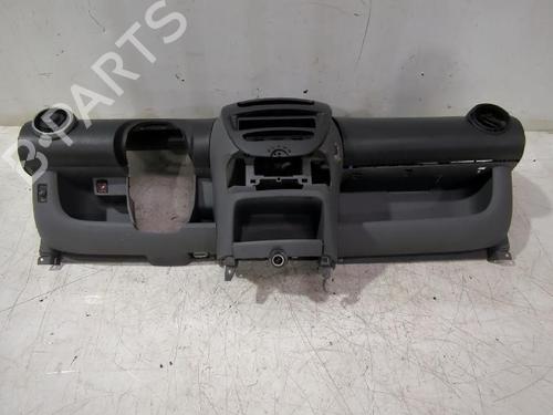 Salpicadero Salpicadero PEUGEOT 107 (PM_, PN_) 1.4 HDi (54 hp) 33262732 33262732