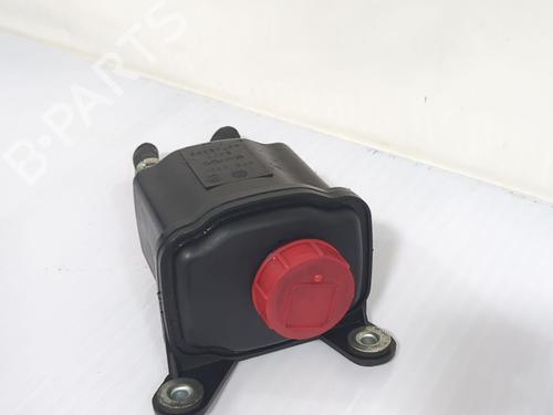Used Power steering reservoir Power steering reservoir ALFA ROMEO 147 (937_) 1.9 JTDM 8V (937.AXD1A, 937.AXU1A, 937.BXU1A) (120 hp) 39916656 39916656