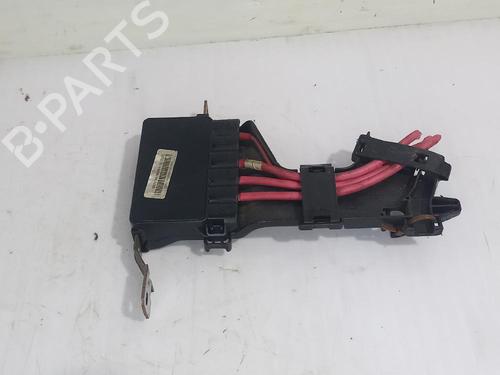 Used Fuse box Fuse box RENAULT MEGANE IV Saloon 1.3 TCe 115 (LVN9) (116 hp) 31558235 31558235