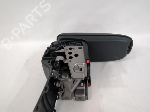armrest-center-console-toyota-yaris-cross-mxp_-2020-36947161 main image