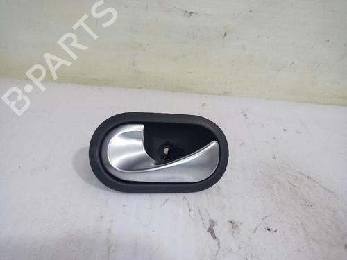 Used Rear left interior door handle RENAULT SCÉNIC II (JM0/1_) 1.5 dCi (JM1F) (86 hp) 31558723