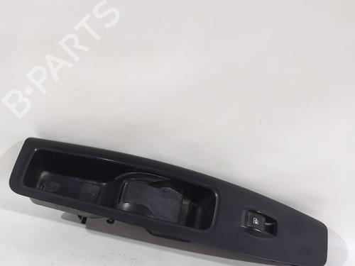 Used Right front window switch Right front window switch FIAT DOBLO Cargo (263_) 1.3 D Multijet (75 hp) 39911707 39911707