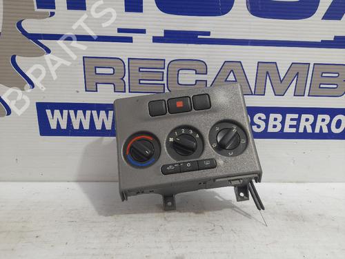 Used Climate control Climate control OPEL ZAFIRA A MPV (T98) 2.0 DTI 16V (F75) (101 hp) 31541371 31541371