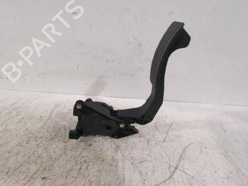 Pedal Pedal DACIA SANDERO II 1.5 dCi (90 hp) 31566527 31566527