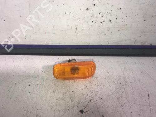 right-side-indicator-saab-9-3-cabriolet-ys3d-1998-1999-2000-2001-2002-2003-31570249 main image