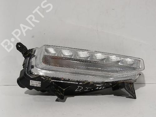 Used Left front fog light VW T-ROC (A11, D11) 1.6 TDI (115 hp) 31568140