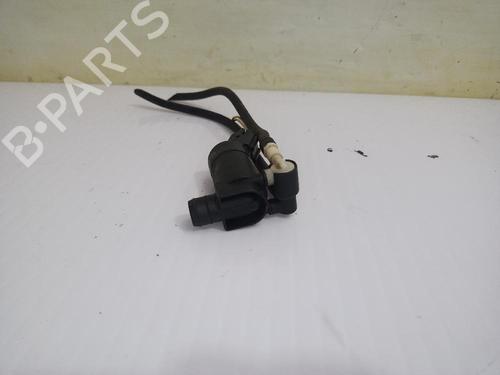Used Washer pump FORD MONDEO III (B5Y) 2.0 TDCi (130 hp) 31558983