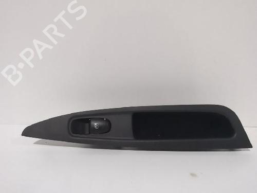 left-rear-window-switch-nissan-qashqai-ii-j11-j11_-2013-31567326 main image