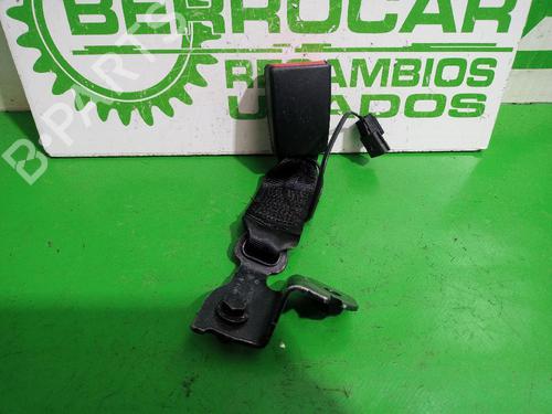 Used Seat buckle NISSAN QASHQAI II (J11, J11_) 1.3 DIG-T (140 hp) 31548639