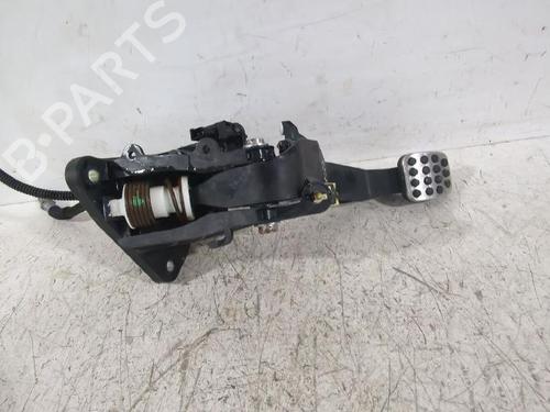 Used Clutch pedal Clutch pedal MERCEDES-BENZ B-CLASS Sports Tourer (W246, W242) B 180 CDI / d (246.212) (109 hp) 31567553 31567553