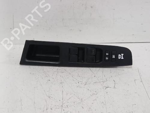 Used Left front window switch Left front window switch TOYOTA YARIS (_P13_) 1.5 (NSP131_) (112 hp) 33747066 33747066