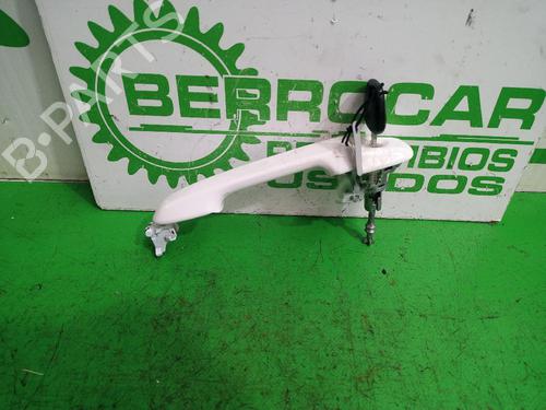 Used Front left exterior door handle Front left exterior door handle 31547808 31547808
