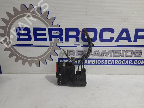 Used Fuse box Fuse box MERCEDES-BENZ E-CLASS (W212) E 220 CDI / BlueTEC (212.001, 212.002) (170 hp) 31542027 31542027