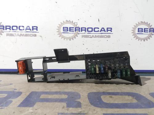 Used Fuse box MERCEDES-BENZ E-CLASS (W210) E 300 D (210.020) (136 hp) 31569860