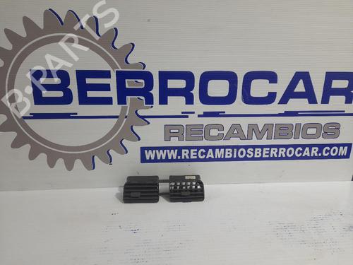 Used Grille SUZUKI SWIFT II Saloon (AH, AJ) 1.6 i 4WD (SF416, AJ14) (92 hp) 31541051