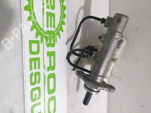 Used Brake master cylinder HYUNDAI i30 (FD) 1.6 CRDi (90 hp) 31567011