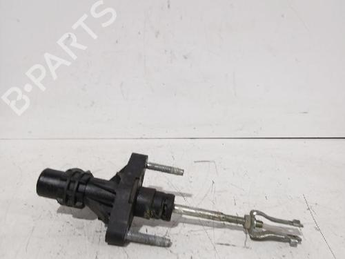 Used Clutch slave cylinder TOYOTA AVENSIS Saloon (_T25_) 2.0 D-4D (ADT250_, ADT250R) (126 hp) 32489688