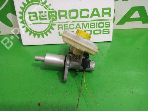 Used Brake master cylinder AUDI A6 C6 (4F2) 2.4 (177 hp) 31548792